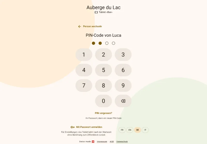 Das gesperrte Saal-Tablet: die Servicekraft hat ihren Vornamen gewählt und tippt ihren vierstelligen PIN-Code
